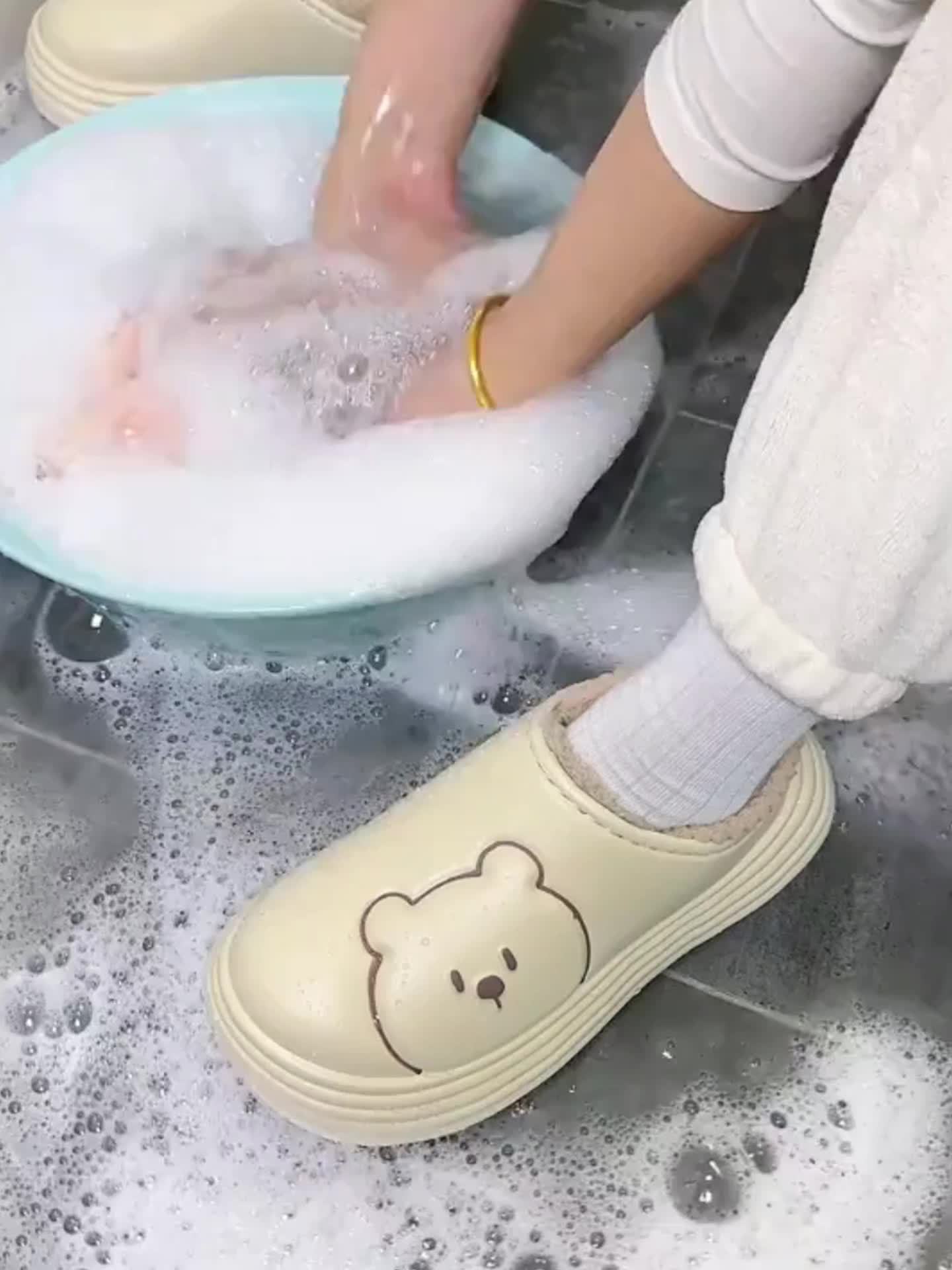 🐻 TeddyStep™ - Soft Bear Slippers | Antideslizantes, cálidas y multiusos.